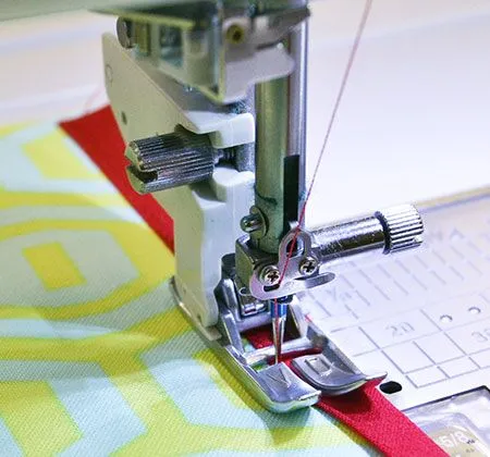 AcuFeed Holder and VD Foot (Single) - Janome