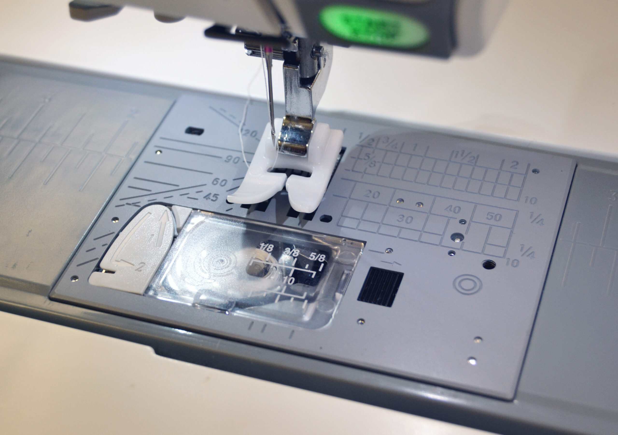 Superior Ultra Glide Foot 9mm - Janome
